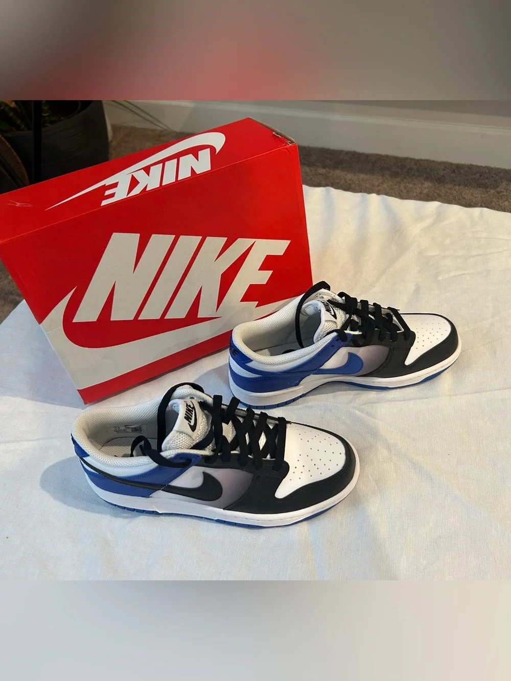 Nike Men's Low-Top Sneakers - White, Black & Blue